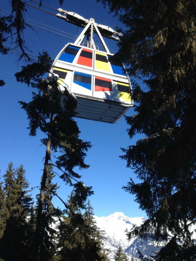 Chalet Miravidi, Montchavin-La Plagne, Jacuzzi & Sauna Exterior foto